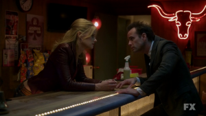 Justified - 4x06/07 Foot Chase & Money Trap
