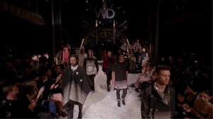 American Horror Story: Hotel – 5×02/03 Chutes And Ladders & Mommy